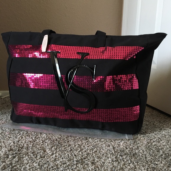 Victoria's Secret Handbags - Victoria Secret weekender bag